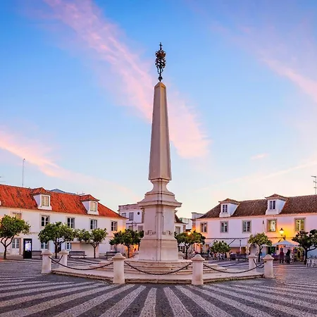 Patricia-dining Patio & Swimming Pool Апартаменты