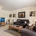 Patricia-dining Patio & Swimming Pool